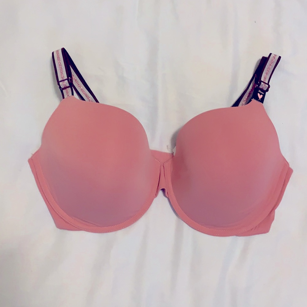 Victoria’s Secret T-shirt Bra